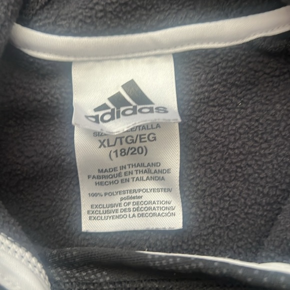 Adidas Hoodie Youth XL (18-20) Black Camouflage Raglan Sleeve Kangaroo Pocket - Picture 2 of 2